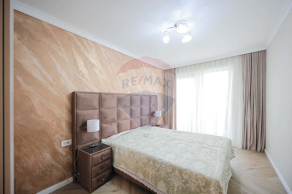 Apartament/Penthouse de Închiriat cu 3 Dormitoare și Terasă, Decebal