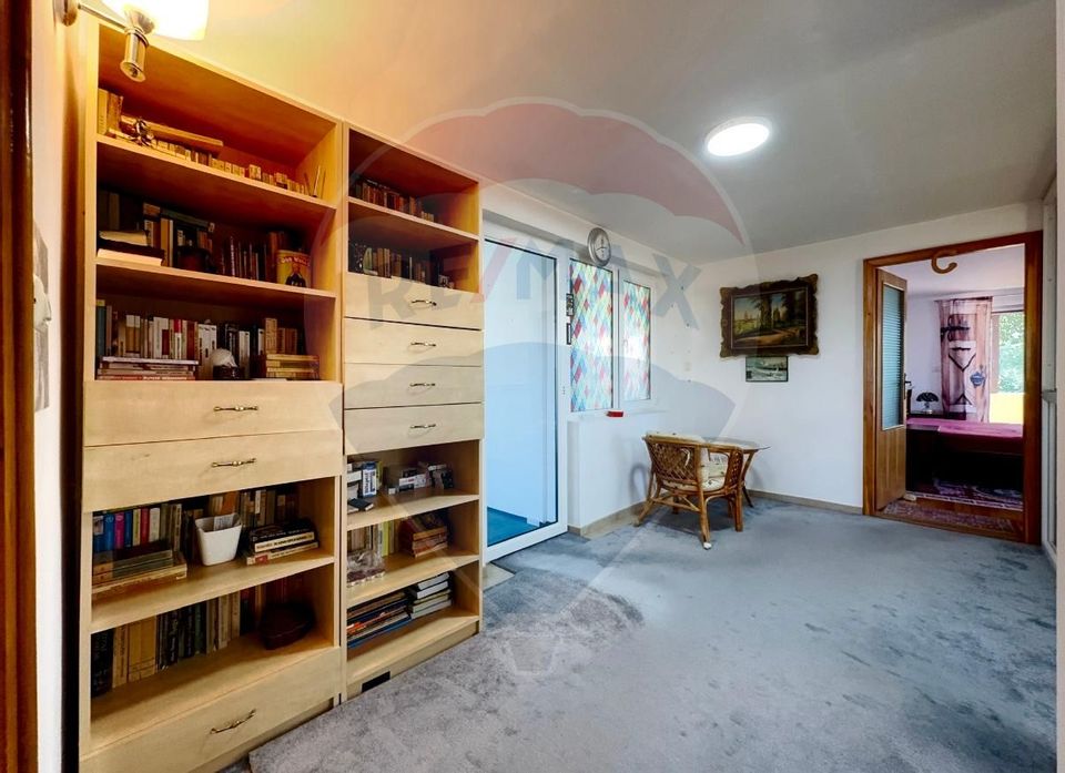 Casă / Vilă cu 6 camere de vânzare