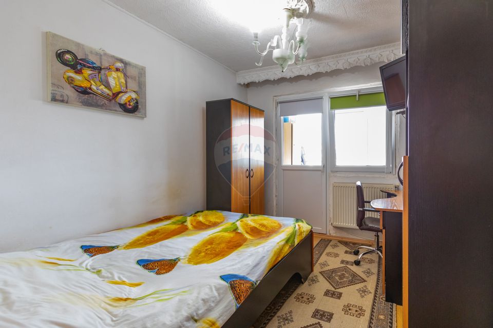 Apartament 3 camere decomandate – Strada Bicaz, zona Narcisa