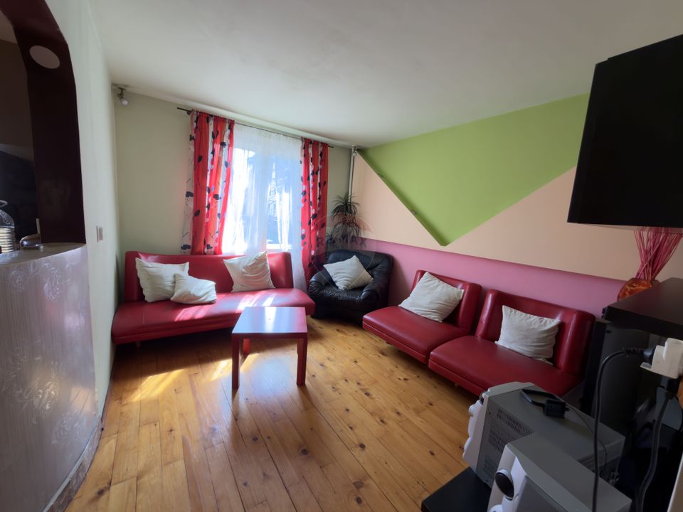 Apartament cu 4 camere de închiriat în zona Rogerius