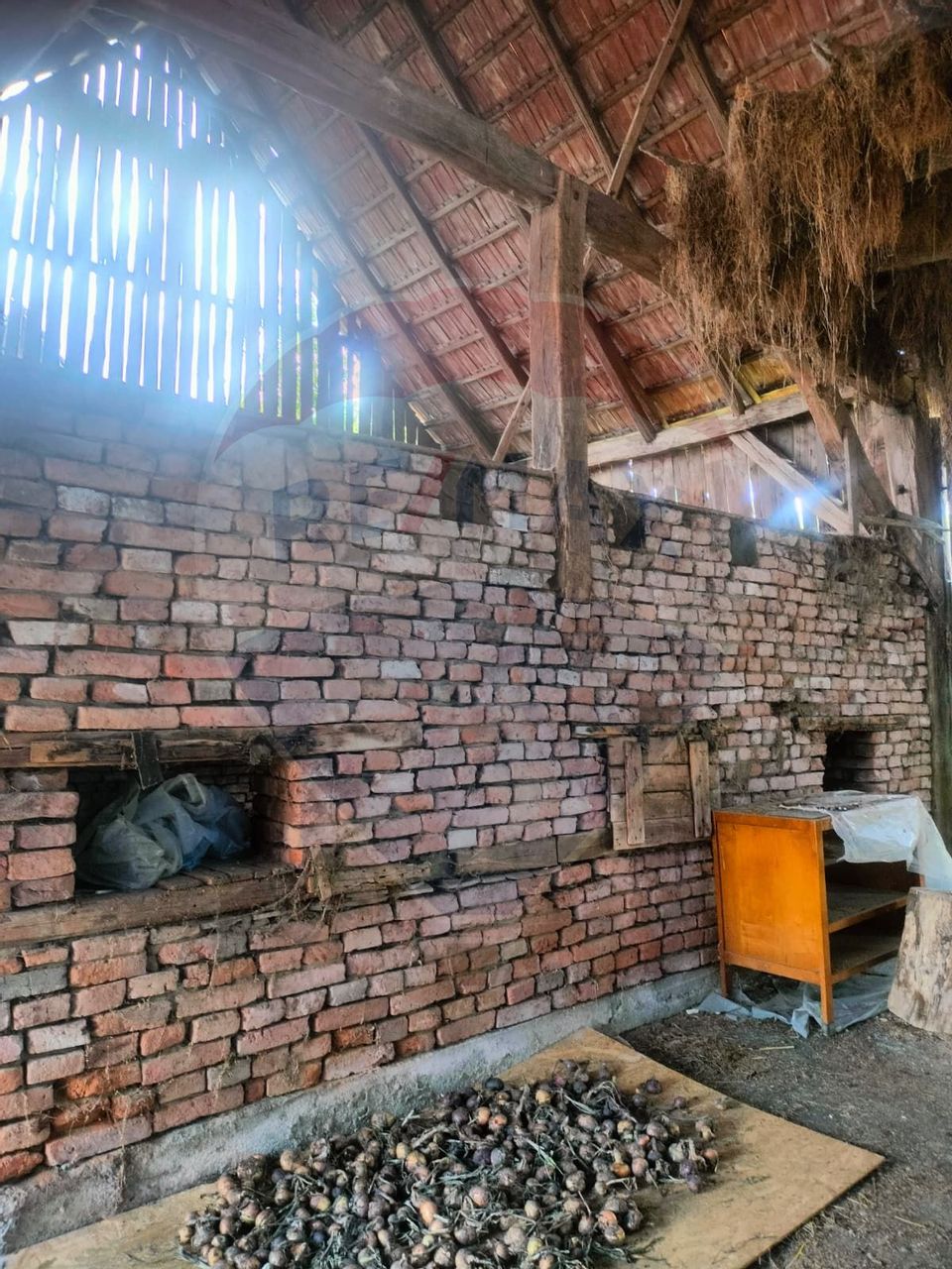 Casă la tara in satul Retis, comuna Bradeni, aproape de Sighisoara