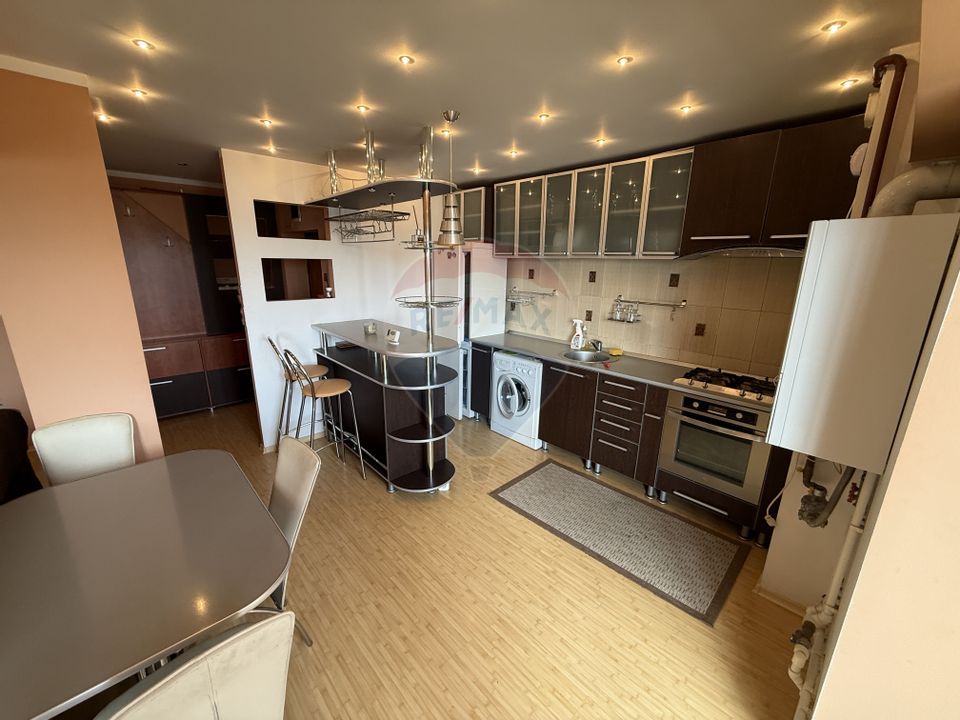 2 decomandate, Mc Donald's, centrala, aer conditionat