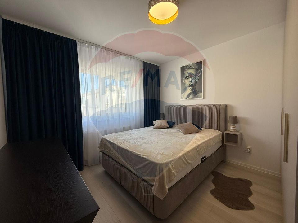 Apartament de lux cu 3 camere de închiriat