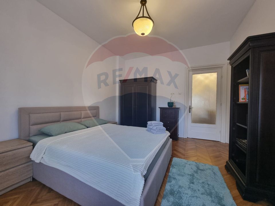 Apartament cu 6 camere de închiriat în zona Tomis Mall