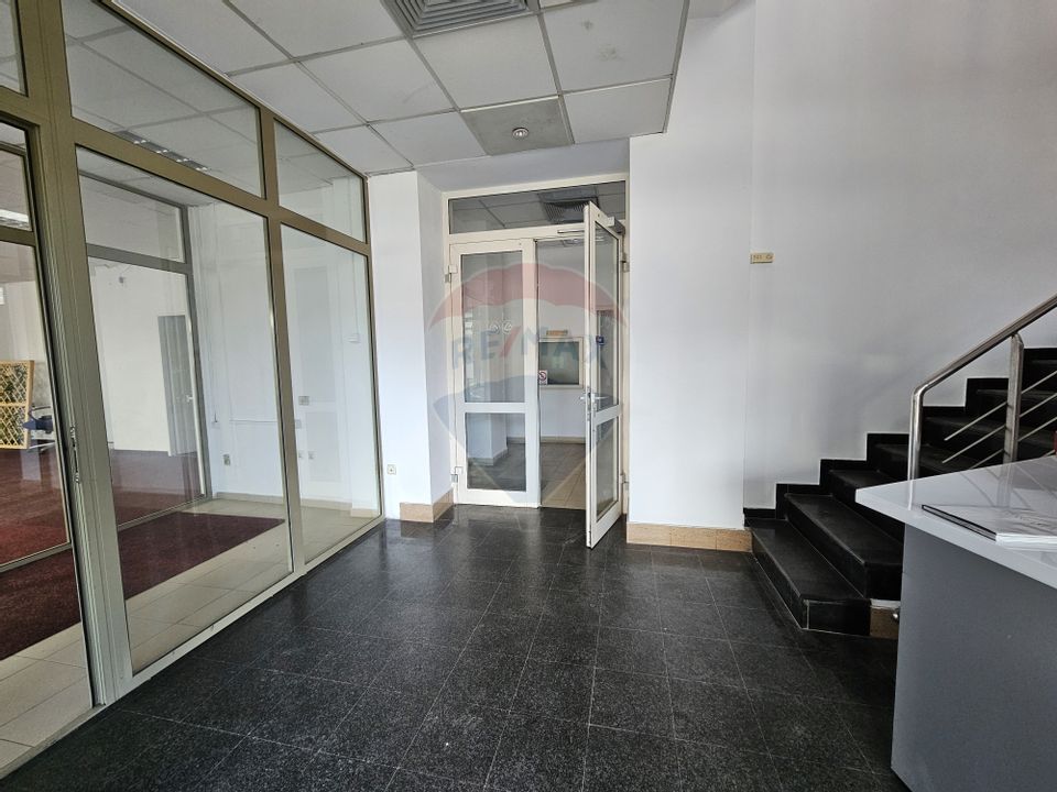 2,600sq.m Office Space for sale, Central area