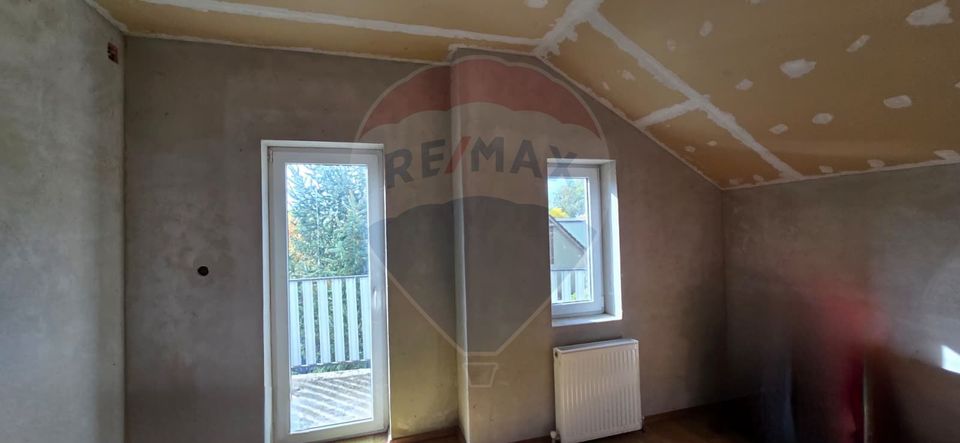 Casă la gri P+M cu anexă – oportunitate unică în Chișineu-Criș!