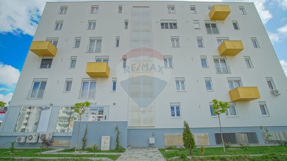 Apartament decomandat nou cu parcare, 56 mp si balcon, Blue Residence