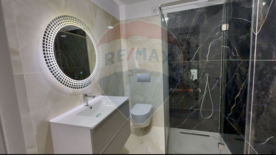 Apartament de vanzare Mamaia Nord  White Titanic