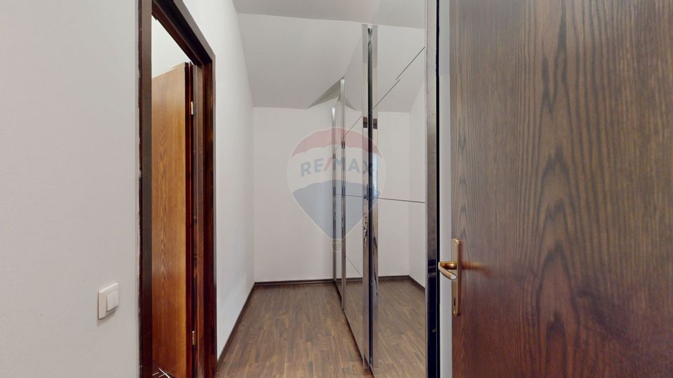 5 room House / Villa for sale, Tractorul area