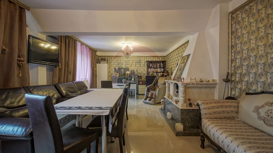 14 room Hotel / Pension for rent, Astra area