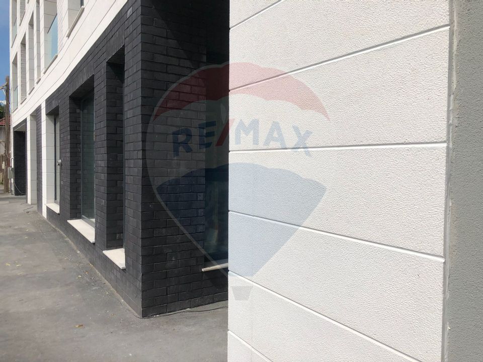 89sq.m Commercial Space for rent, Central area