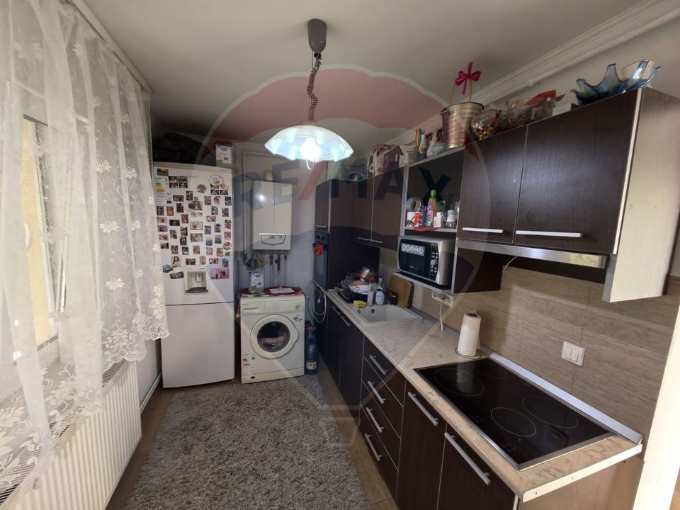 Casă spațioasă cu garaje în Seini | De Vanzare |