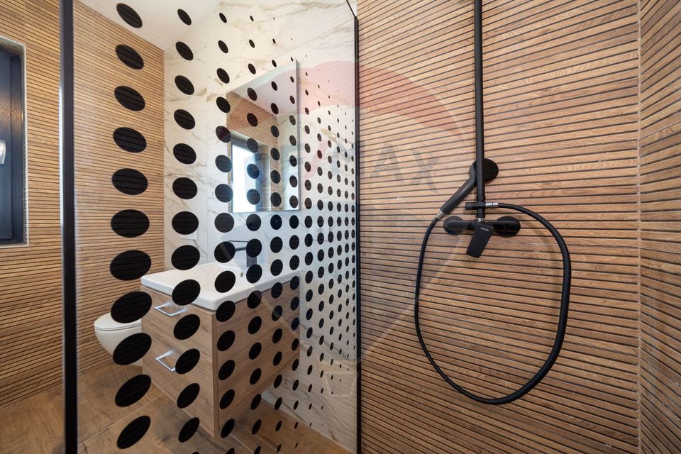 4 room House / Villa for sale