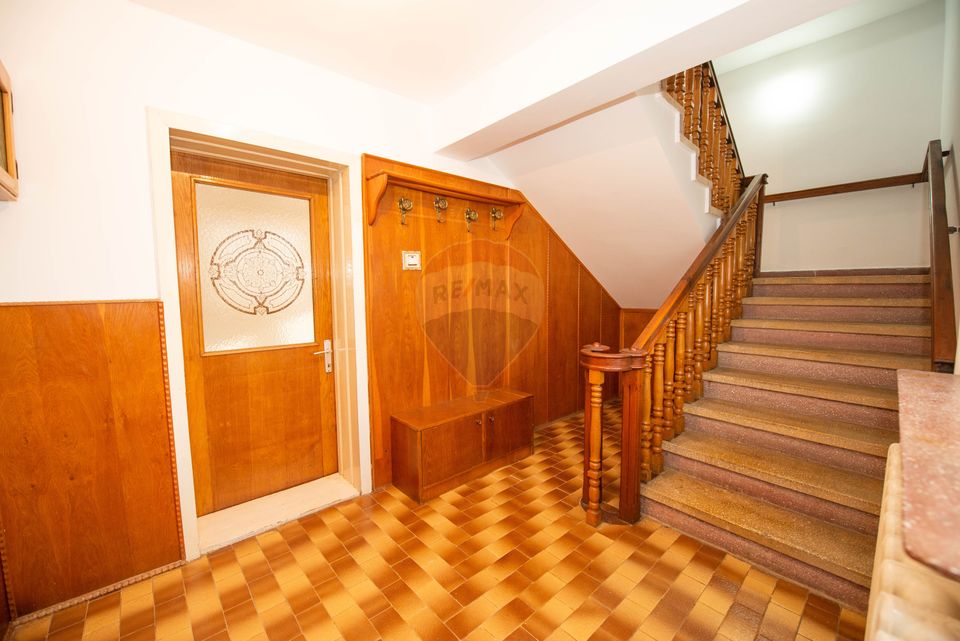 Casa individuala cu 7 camere, de vanzare 250 mp utili,  Buzau