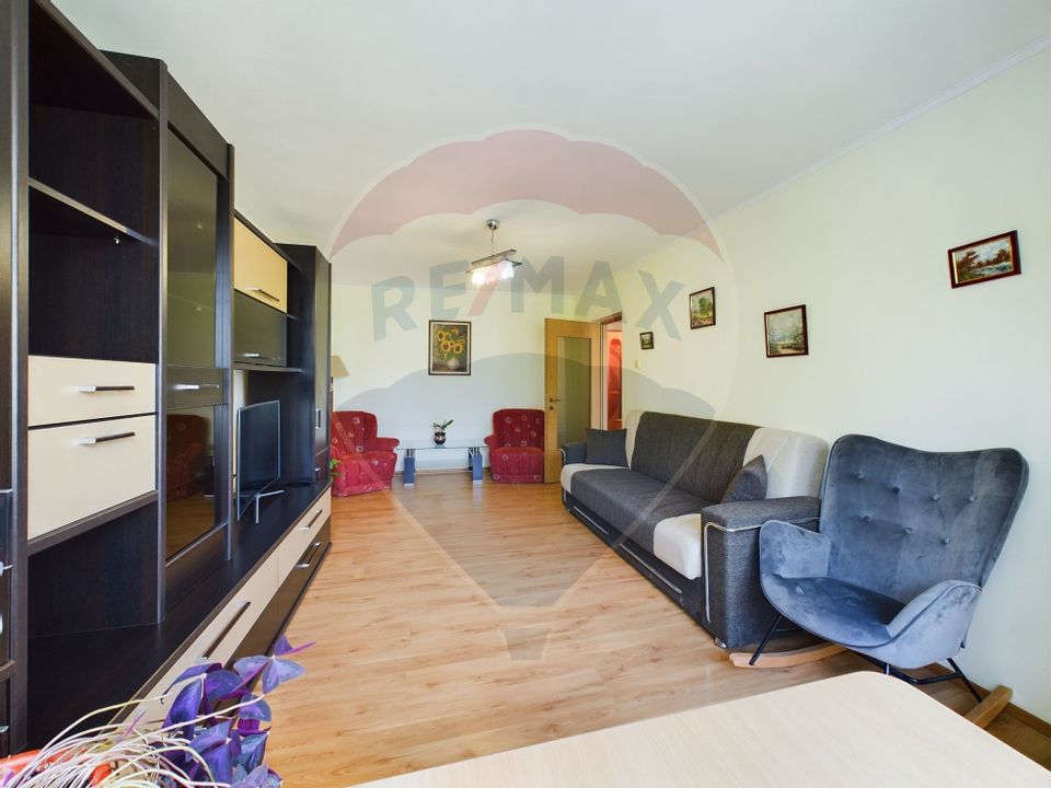 REZERVAT | Apartament cu 2 camere | Decomandat | Zona Planete