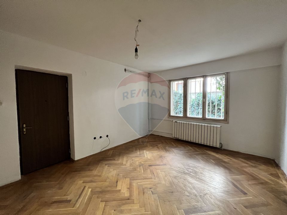 10 room House / Villa for rent, Eminescu area