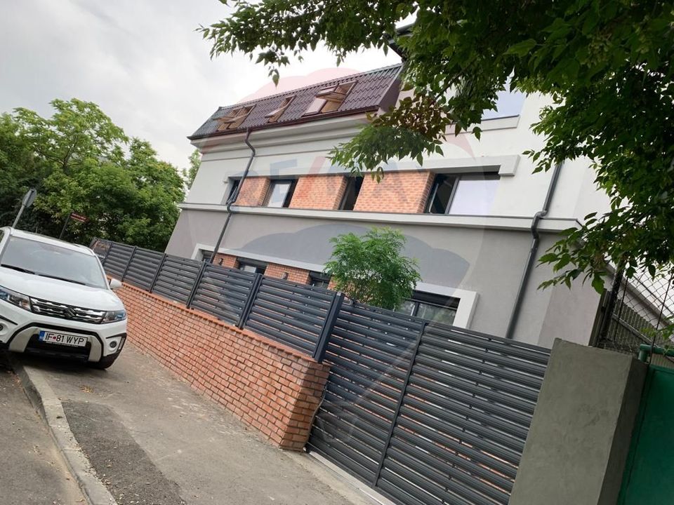 Apartament spectaculos 4 camere | Vilă | Zona P-ta Alba Iulia–Dristor