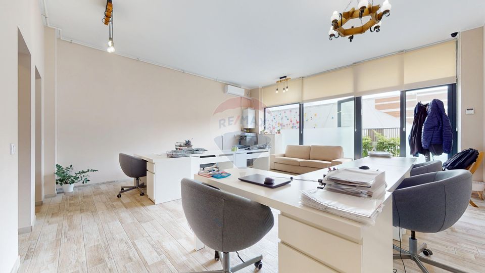 47sq.m Commercial Space for rent, Racadau area