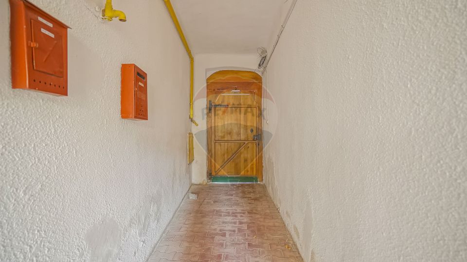 Apartament generos și luminos, la casă, Str. Iuliu Maniu, Brașov