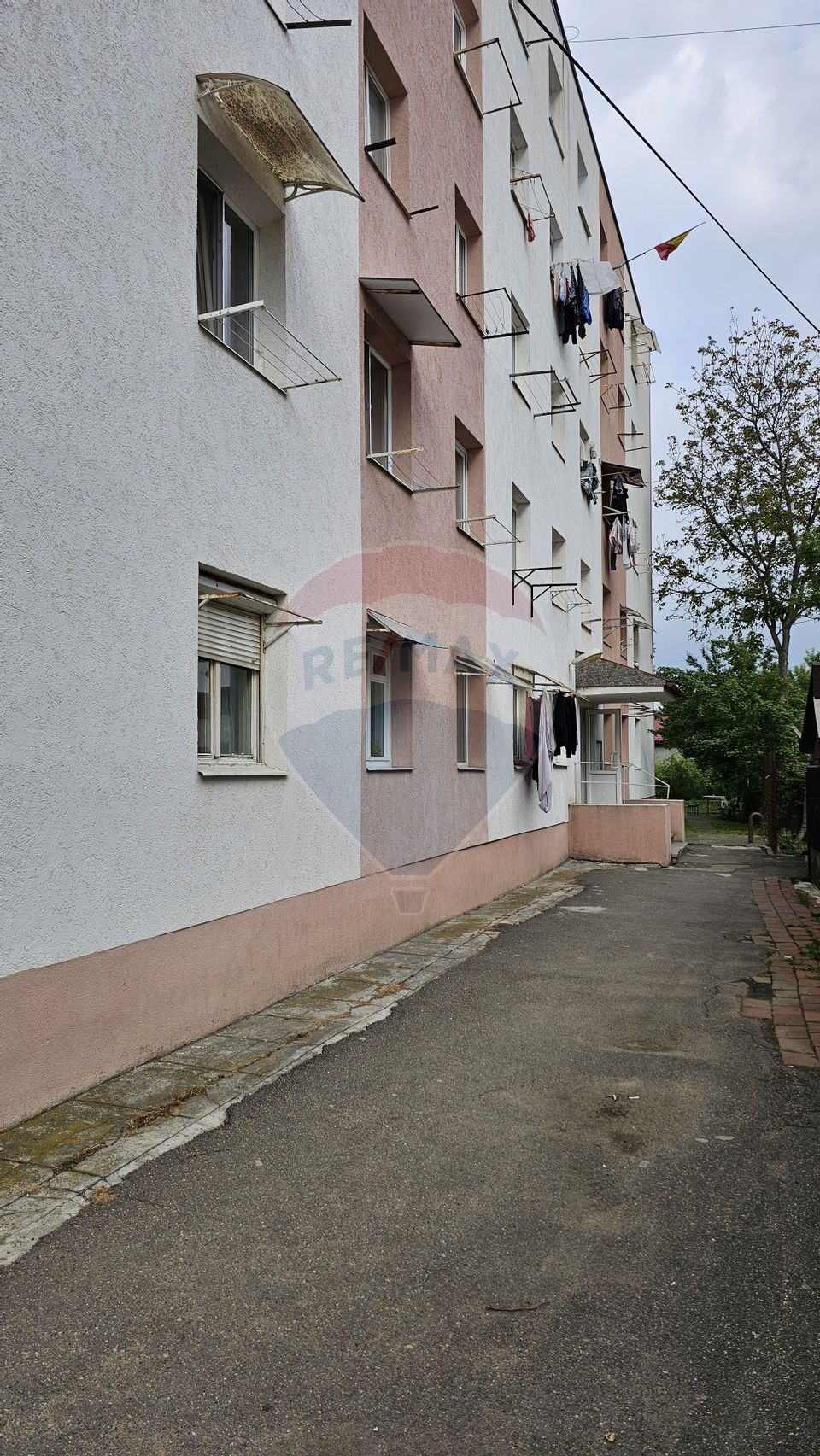 Garsoniera cu 1 camere în zona Burdujeni, Suceava