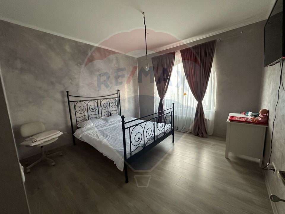 Casa/Vilă cu spatele la padure Vanatori