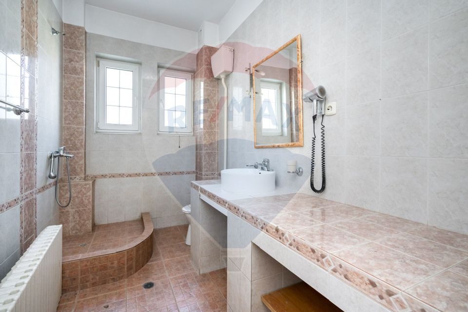 Vila 474 mp utili deschidere direct lac Snagov 1250 mp teren