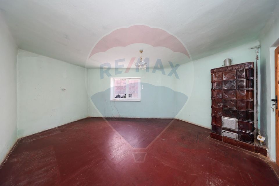 Corp de casă cu 2 studiouri independente, ideal pentru regim hotelier