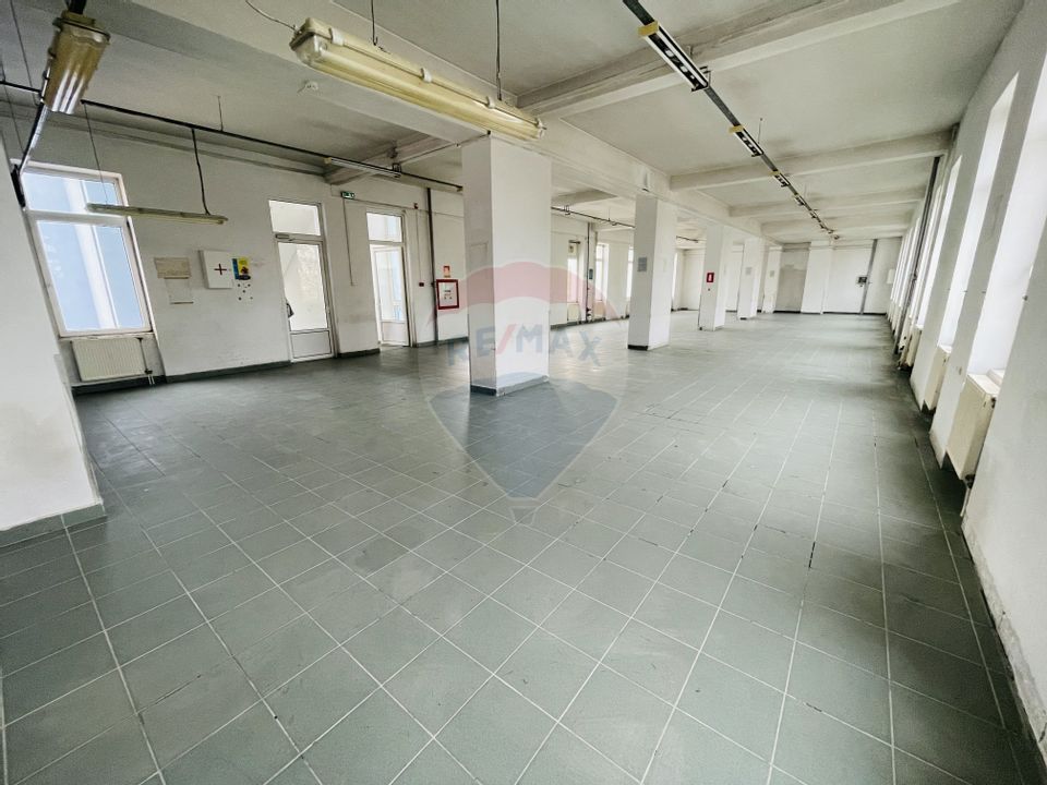 250sq.m Industrial Space for rent, Centru Civic area