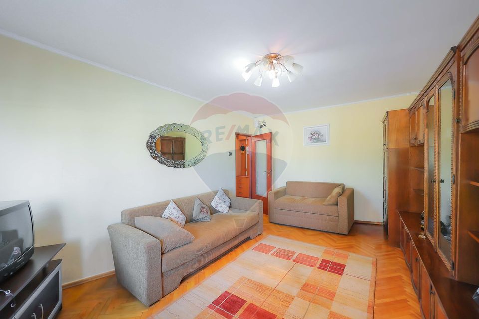 Apartament 3 Camere, Zonă Fără Trafic/Liniștită, Dragoș Vodă, Vânzare