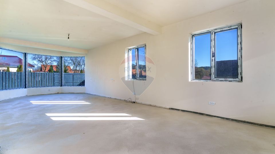 5 room House / Villa for sale