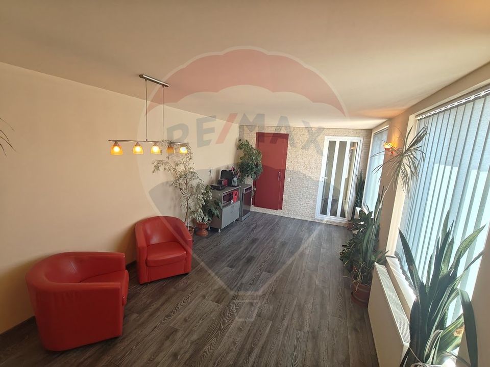 Spațiu comercial suprafata 240mp, curte generoasa, de inchiriat