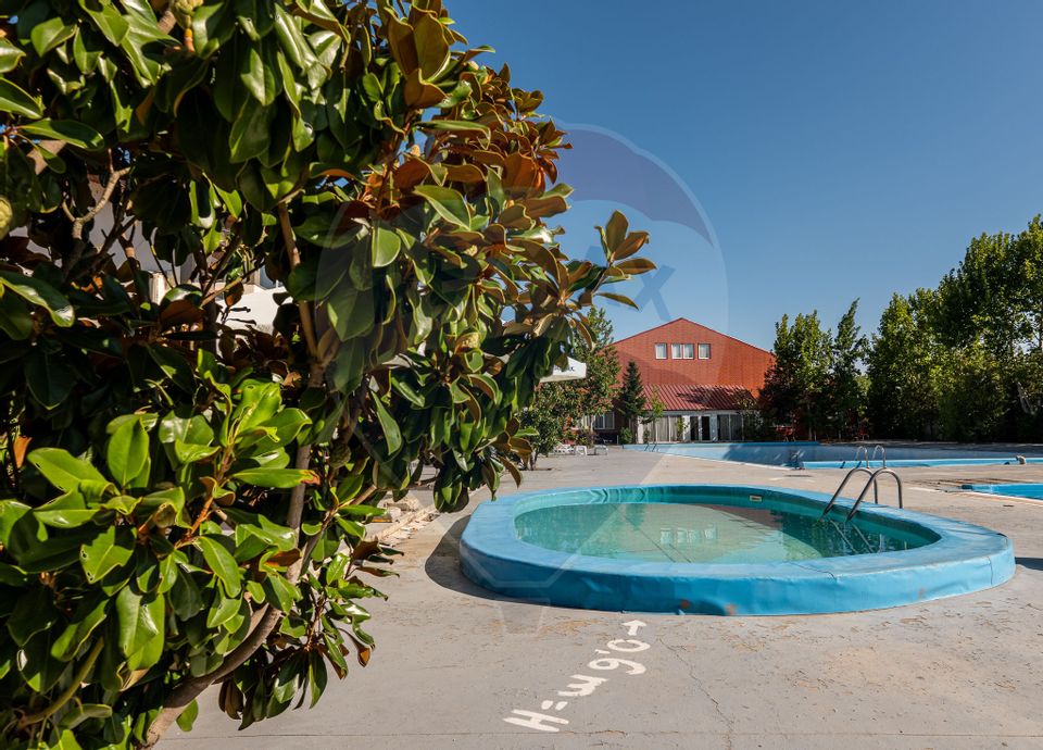 14 room Hotel / Pension for sale