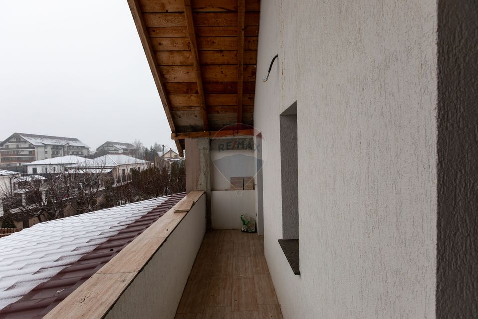 Casă / Vilă cu 4 camere de vânzare în Cartier - Gheraiesti