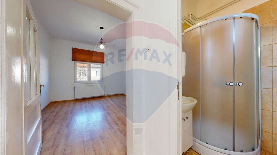 6 room House / Villa for rent, Aurel Vlaicu area