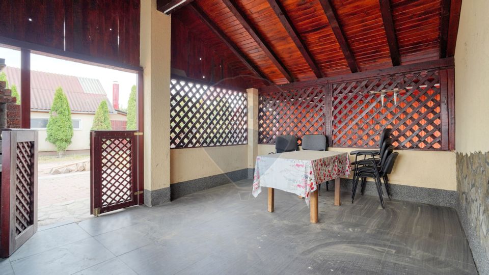 5 room House / Villa for sale