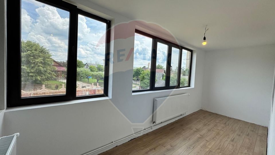 20 room House / Villa for sale