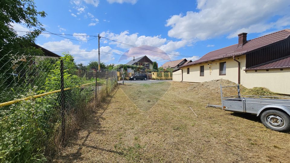 Casă / Vilă, teren 1700mp,  în Lisaura-Ipotești, Suceava