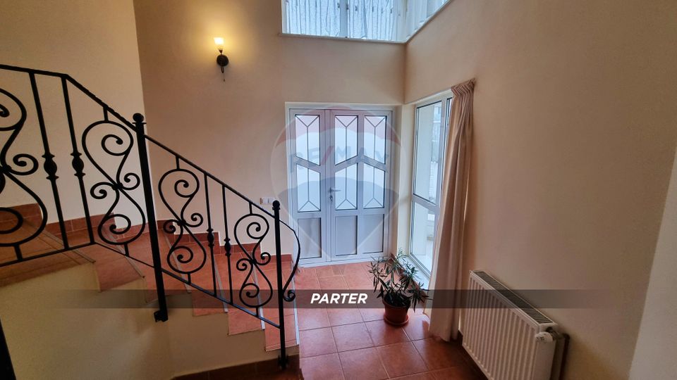 10 room House / Villa for sale, Independentei area