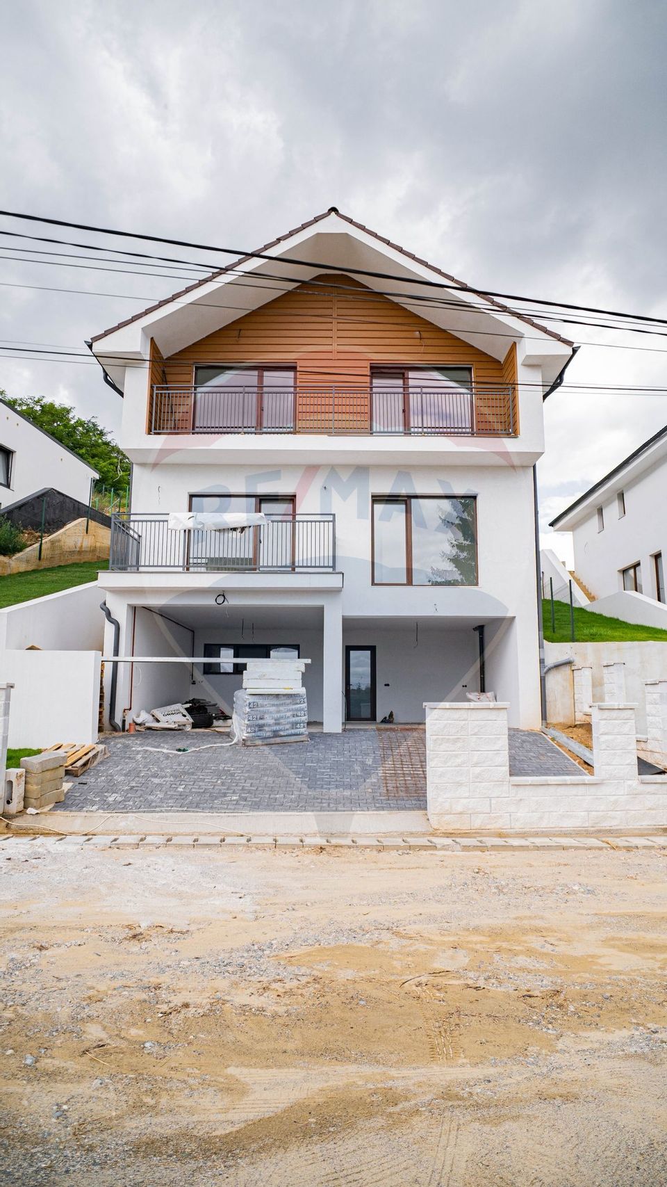 4 room House / Villa for sale
