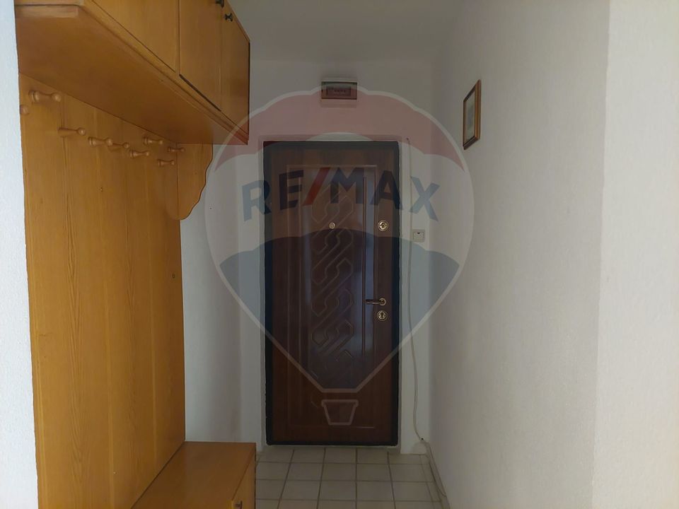 Apartament cu 3 camere de vanzare