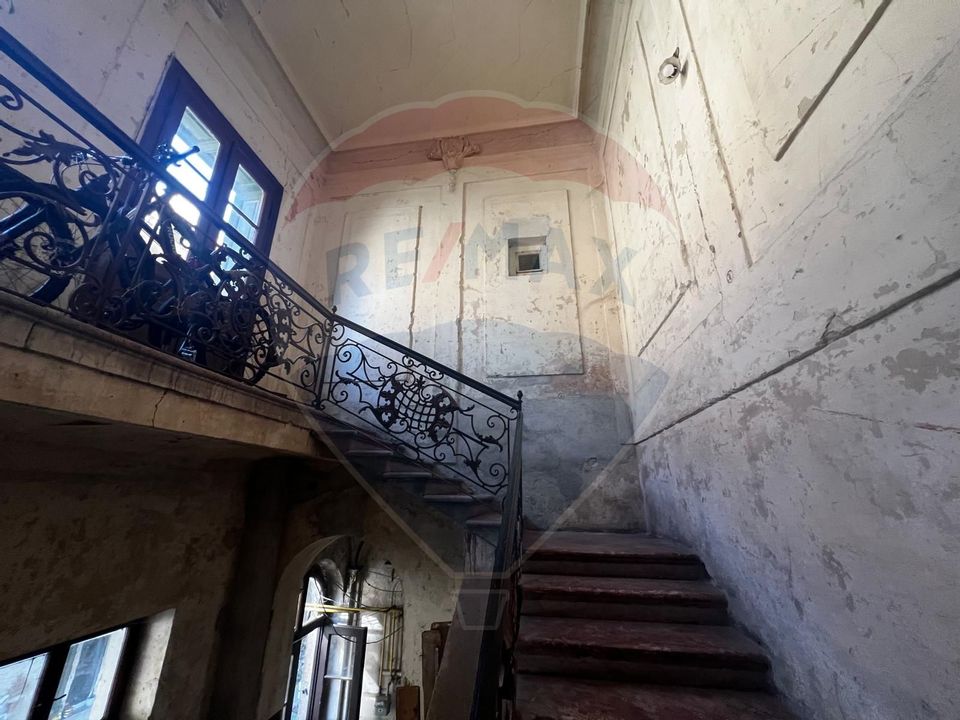 OCAZIE!!! Apartament 3 camere 187 mp Piata Catedralei