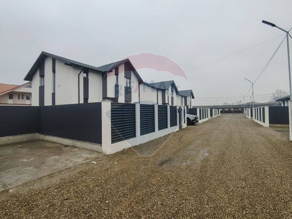 4 room House / Villa for sale