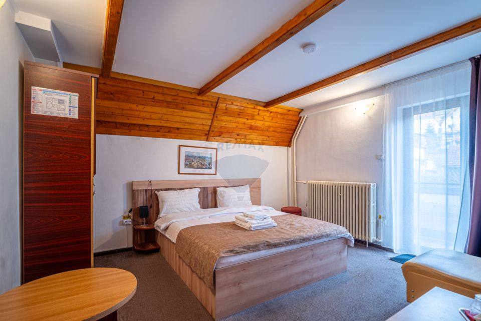 Apartament Busteni – Etaj Integral Vilă – 4 Camere