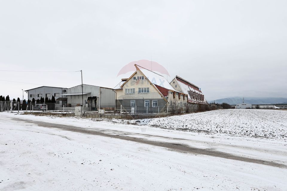 Proprietate specială - CAMIN DE BATRANI, LOC DE EVENIMENTE, FABRICA