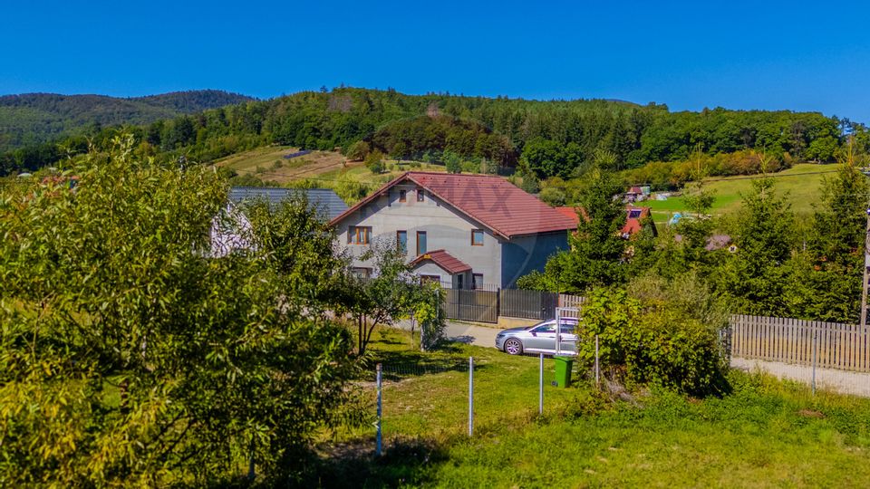 Casa de vanzare 7 camere | CURTE 953 mp | Colonia 1 Mai | COMISION 0 |