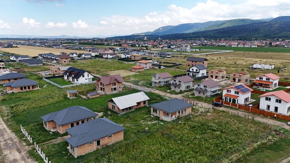 Comision 0! Casă cu 3 camere la rosu Cristian !