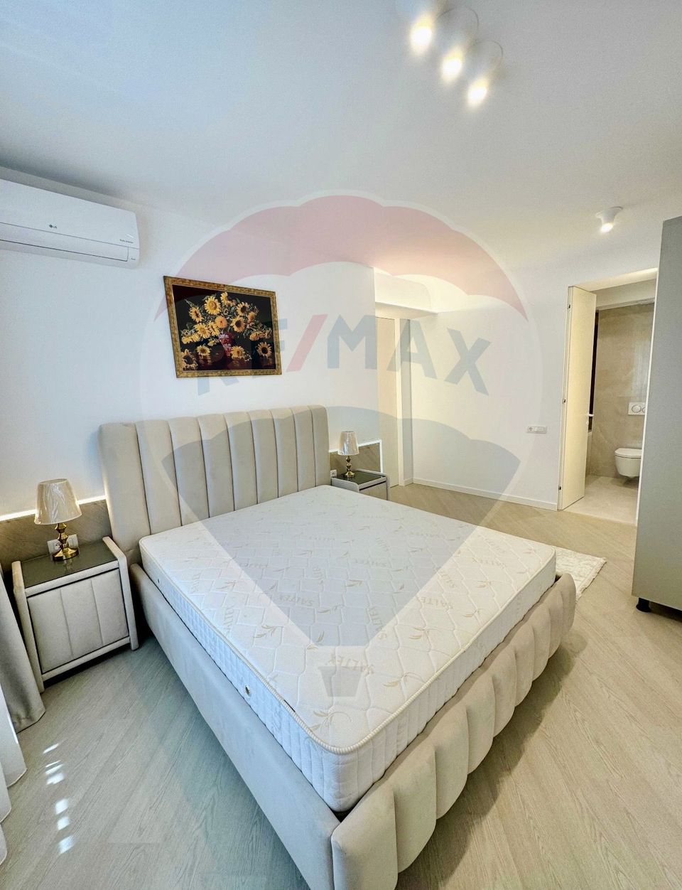 3 room Apartment for rent, Pipera area