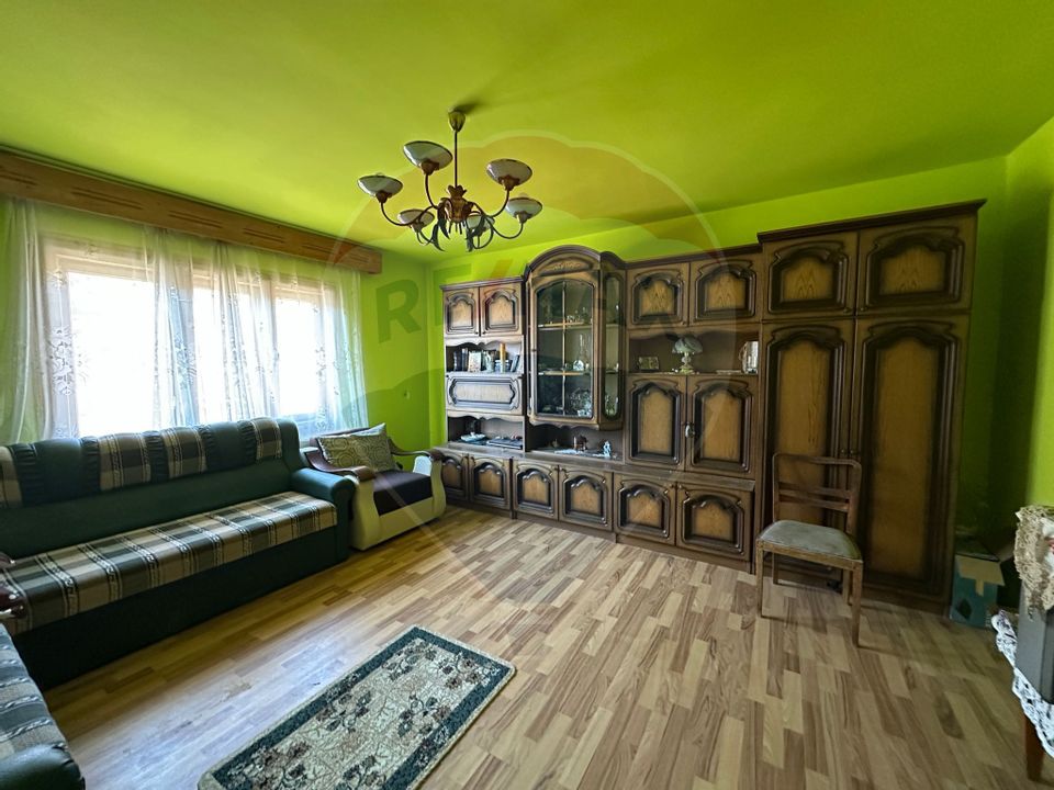 5 room House / Villa for sale, Central area