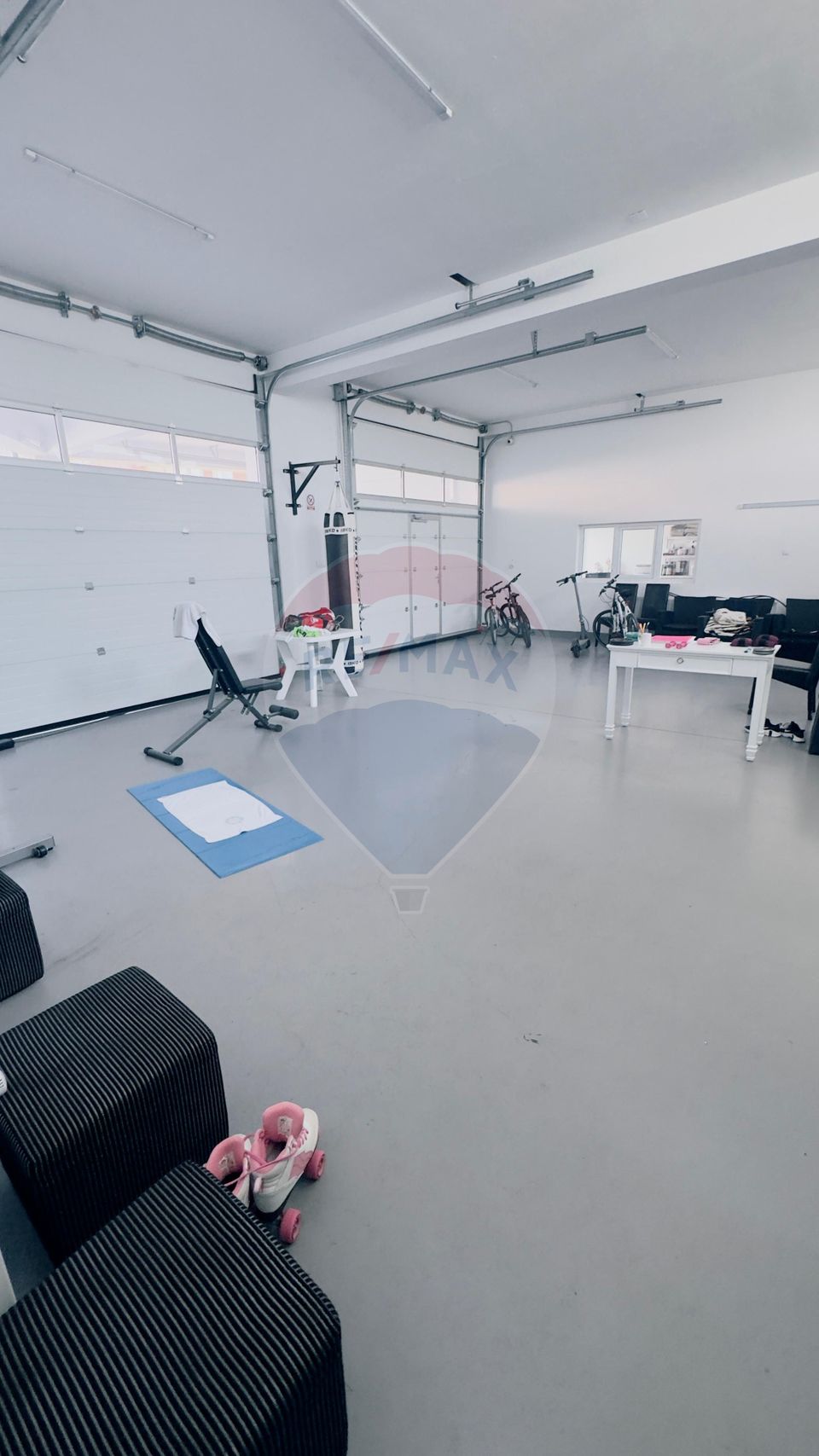 Proprietate premium în Filiași, locuință de lux cu spații comerciale