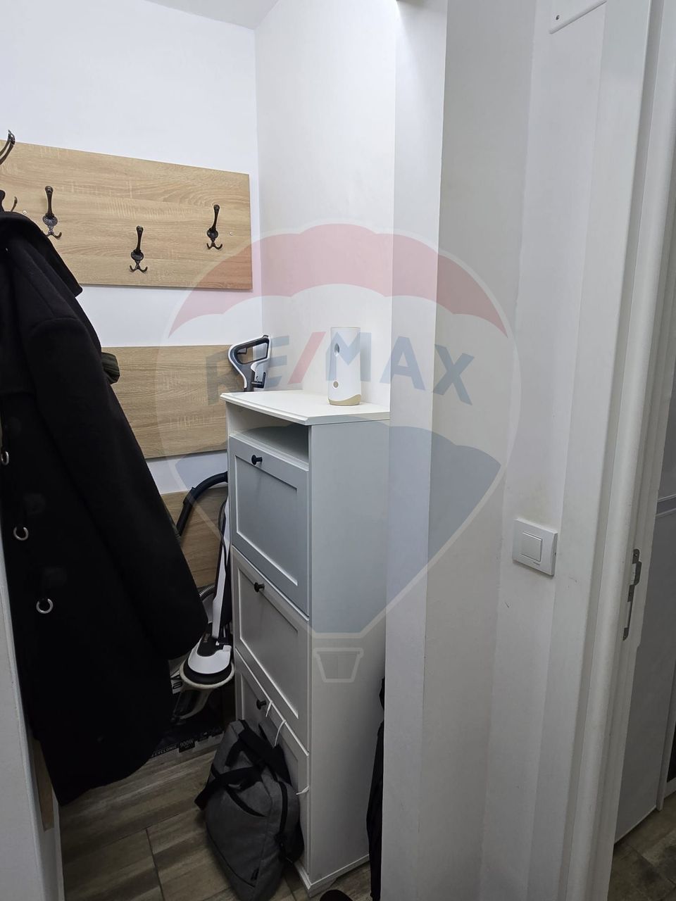 DE VANZARE Apartament 2 camere RENOVAT 2024